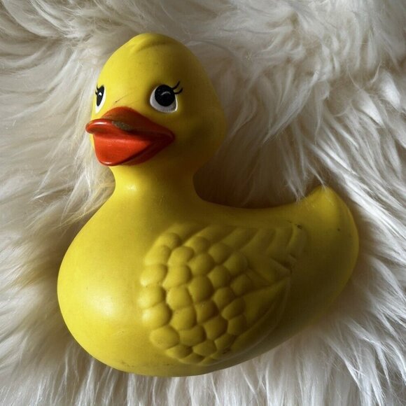 Vintage Knickerbocker Yellow Rubber Duck Duckie Ducky MADE IN THE USA - Picture 1 of 11
